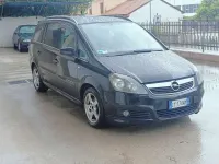 Usata Opel Zafira Cosmo 120 CV (88 kW) 2006 Monovolume