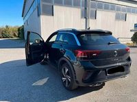 Usata VW T-Roc R-line 115 CV (84 kW) 2023 Nero SUV