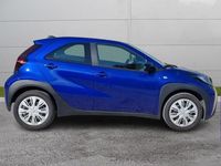 Usata Toyota Aygo X Active 72 CV (52 kW) 2025 Blu SUV