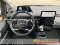 Usata Hyundai Staria Trend 177 CV (130 kW) 2024 Giallo Monovolume