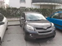Begagnad Toyota Urban Cruiser 90 HK (66 kW) 2010 Grå Halvkombi