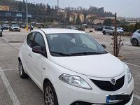 Usata Lancia Ypsilon Gold 69 CV (50 kW) 2016 Bianco Utilitaria