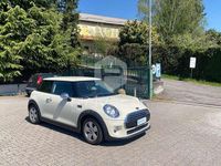 Begagnad Mini One D 95 HK (69 kW) 2015 Vit Halvkombi