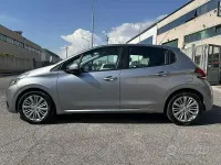 Usata Peugeot 208 Allure 83 CV (61 kW) 2019 Grigio Utilitaria