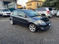 Usata Ford Fiesta Titanium 75 CV (55 kW) 2007 Grigio Utilitaria
