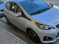 Usata Peugeot 108 Allure 72 CV (52 kW) 2019 Argento Utilitaria
