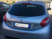 Usata Peugeot 208 Active 68 CV (50 kW) 2015 Grigio Utilitaria