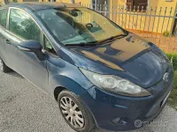 Gebraucht Ford Fiesta 96 PS (70 kW) 2010 Blau Limousine