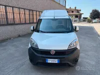 Usata Fiat Doblò Lounge 120 CV (88 kW) 2018 Bianco Monovolume