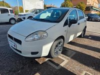 Usata Fiat Grande Punto 75 CV (55 kW) 2010 Bianco Utilitaria