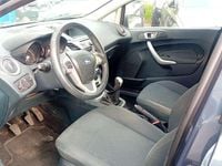 Usata Ford Fiesta 82 CV (60 kW) 2011 Grigio Utilitaria