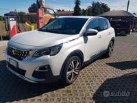 Usata Peugeot 3008 120 CV (88 kW) 2018 Berlina