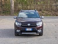 Usata Dacia Sandero Stepway 90 CV (66 kW) 2017 Marrone Berlina
