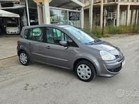 Usata Renault Modus 75 CV (55 kW) 2008 Grigio Monovolume