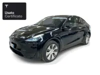 Usata Tesla Model Y RWD 203 kW (277 CV) 2024 Solid black SUV