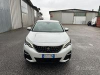 Usata Peugeot 3008 Business-Line 120 CV (88 kW) 2018 Bianco Station wagon