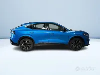 Usata Renault Rafale 131 CV (96 kW) 2024 Blu SUV