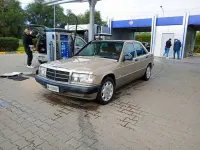 Usata Mercedes 190 122 CV (89 kW) 1990 Berlina