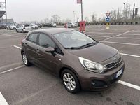 Usata Kia Rio Active 75 CV (55 kW) 2013 Berlina