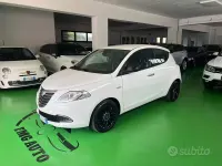 Usata Lancia Ypsilon Gold 95 CV (69 kW) 2012 Bianco Utilitaria