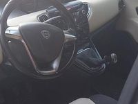 Usata Lancia Ypsilon Gold 69 CV (50 kW) 2013 Grigio Utilitaria