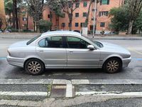 Usata Jaguar X-type 196 CV (144 kW) 2002 Argento Berlina