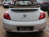 Usata VW Beetle Cabriolet Sport 200 CV (147 kW) 2013 Bianco Cabrio