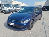 Usata VW Golf VIII Life 130 CV (95 kW) 2022 Blu Berlina