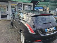 Usata Lancia Delta 120 CV (88 kW) 2013 Utilitaria