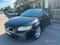 Usata Volvo V50 R-Design 115 CV (84 kW) 2010 Nero Station wagon