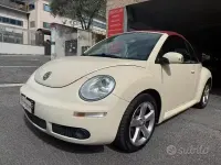 Usata VW New Beetle Edition 105 CV (77 kW) 2008 Beige Utilitaria