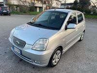 Usata Kia Picanto 75 CV (55 kW) 2006 Argento Utilitaria