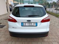 Usata Ford Focus 105 CV (77 kW) 2014 Bianco Station wagon