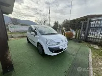 Usata Renault Modus 90 CV (66 kW) 2011 Bianco Monovolume