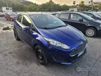 Usata Ford Fiesta S 95 CV (69 kW) 2017 Bluazzurro Utilitaria