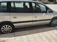 Usata Opel Zafira 125 CV (91 kW) 2003 Monovolume