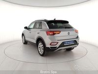 Usata VW T-Roc Life 110 CV (80 kW) 2022 Grigio SUV