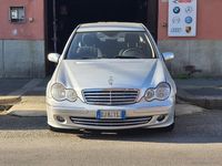 Usata Mercedes C220 Avantgarde 150 CV (110 kW) 2007 Grigio Berlina