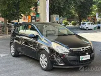Usata Opel Corsa Edition 75 CV (55 kW) 2012 Nero Utilitaria