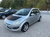 Usata Smart ForFour Passion 95 CV (69 kW) 2005 Grigio Utilitaria