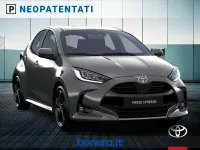 Nuova Toyota Yaris Hybrid Premium 131 CV (96 kW) 2026 Grigio Berlina