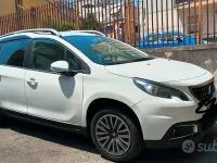 Usata Peugeot 2008 99 CV (72 kW) 2017 Bianco SUV