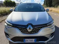 Usata Renault Mégane GrandTour 116 CV (85 kW) 2023 Grigio Station wagon