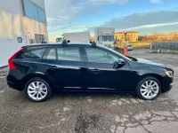 Usata Volvo V60 120 CV (88 kW) 2015 Nero Station wagon
