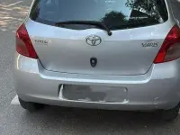 Usata Toyota Yaris 69 CV (50 kW) 2007 Grigio Utilitaria