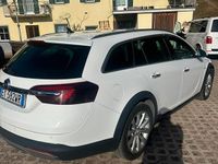 Usado Opel Insignia Cosmo 194 CV (142 kW) 2015 Blanco Familiar