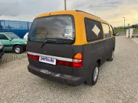 Usata Kia Bongo Air 94 CV (69 kW) 2004 Nero/giallo Furgone