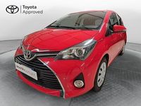 Usata Toyota Yaris Active 99 CV (72 kW) 2015 Rosso Berlina