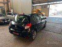 Usata Renault Clio II 85 CV (62 kW) 2010 Nero Berlina