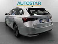 Usata Skoda Octavia Executive 150 CV (110 kW) 2024 Bianco luna metallizzato Station wagon